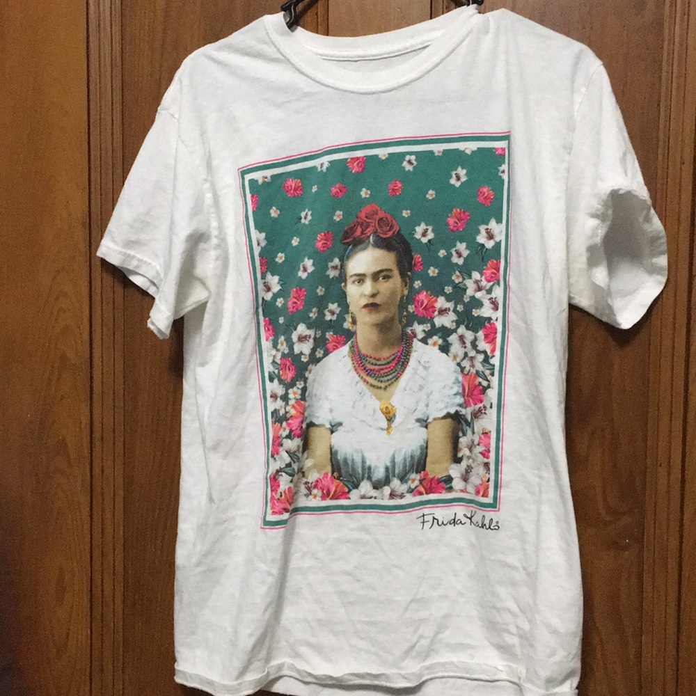 Frida kahlo tee